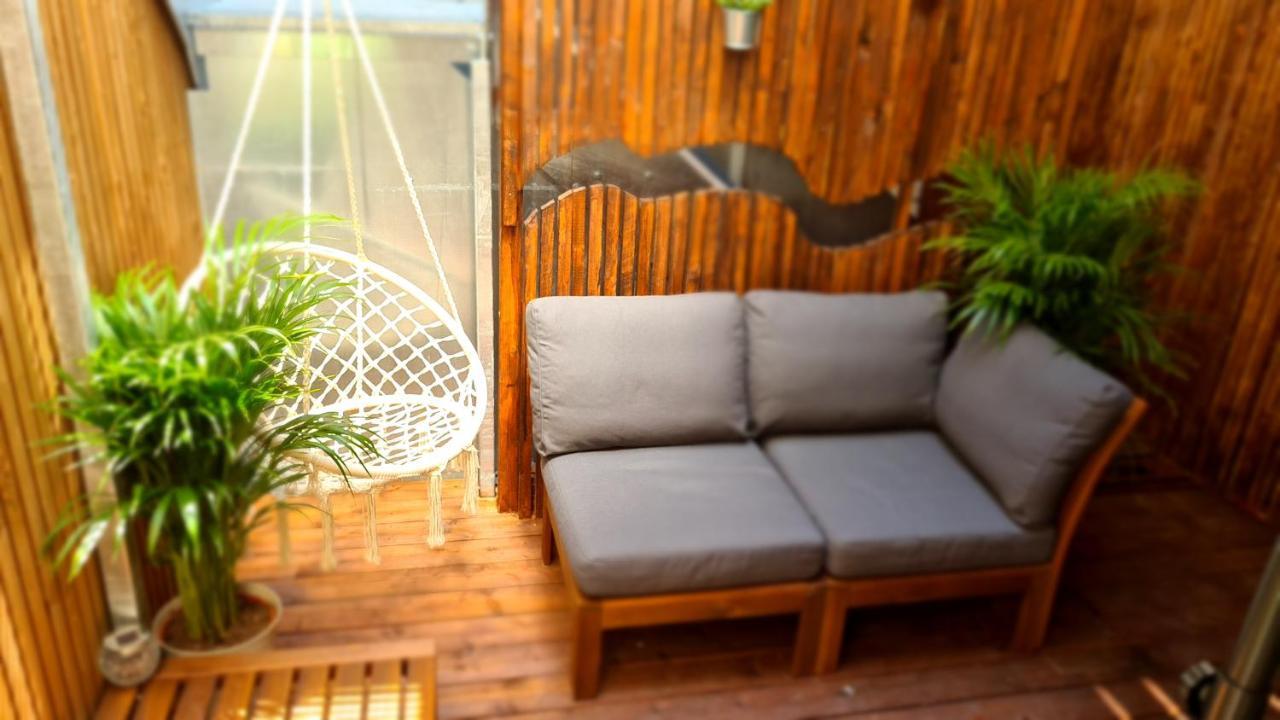 Privatespa Love Room Jacuzzi Privatif Тулуза Экстерьер фото